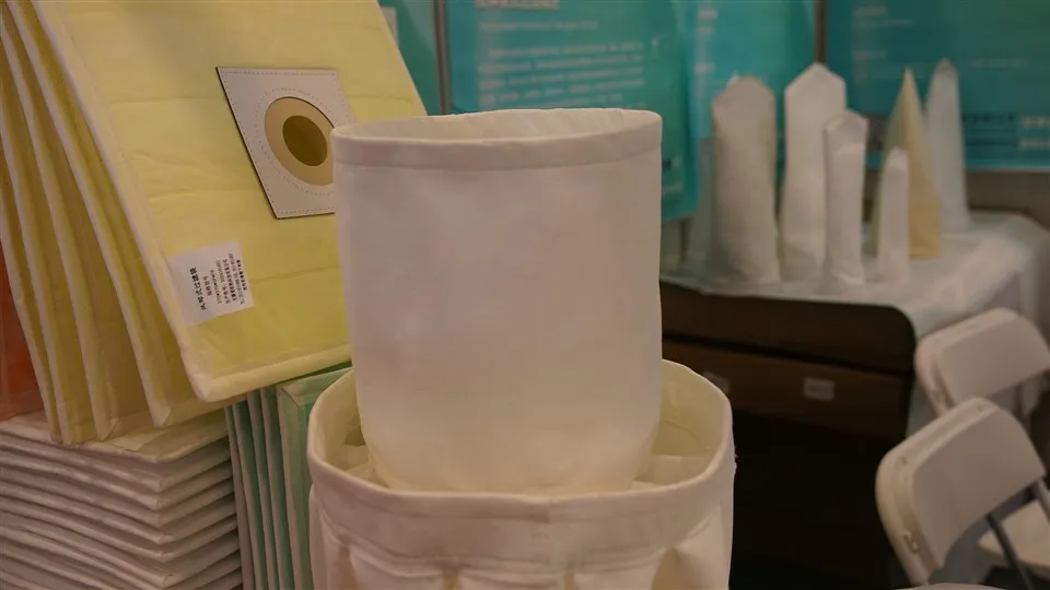 Çimento Fabrikası Toz Toplayıcı PTFE Membranlı Filtre Kumaşı Kullanıyor