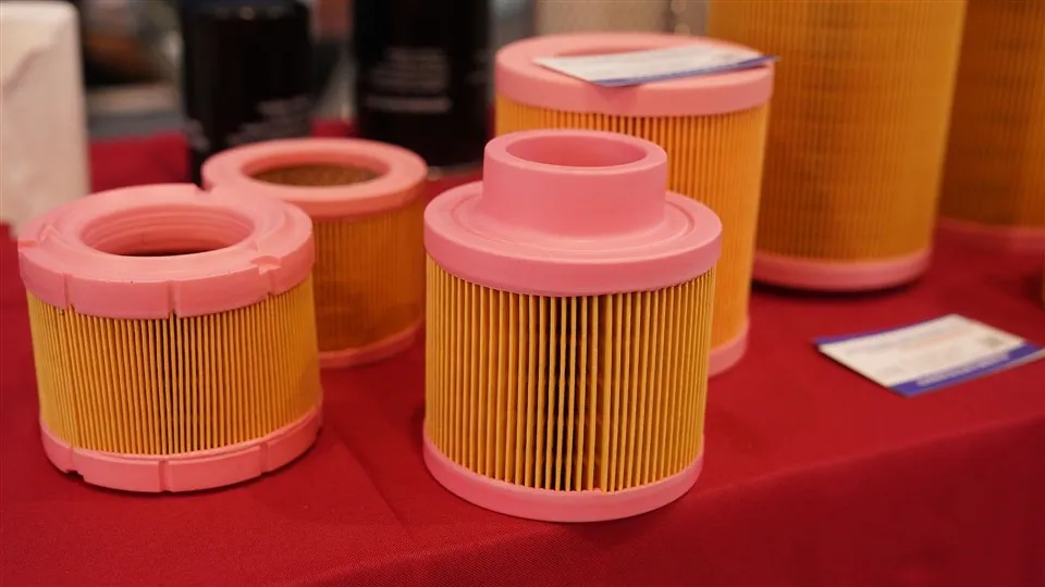 Silindirik Hepa Kartuş Aktif Karbon Filtreler Hava Temizleme Filtresinin Değiştirilmesi