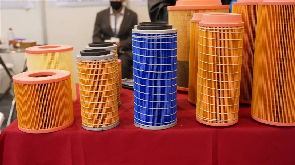 Yeni Gelenler Motor Parçaları Yüksek Kalite Gümüş Yağ Filtresi